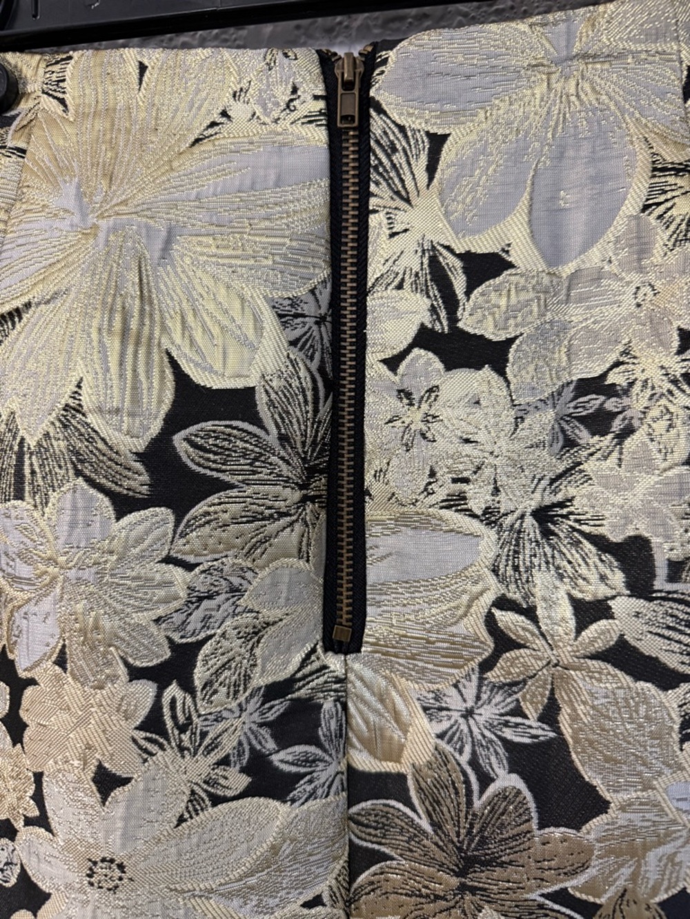 Lulu's Metallic Gold Floral Pencil Skirt | Evening Glam | Size Medium - Picture 8 of 13